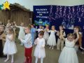 Dzieci z grupy Sloneczka wykonuja taniec